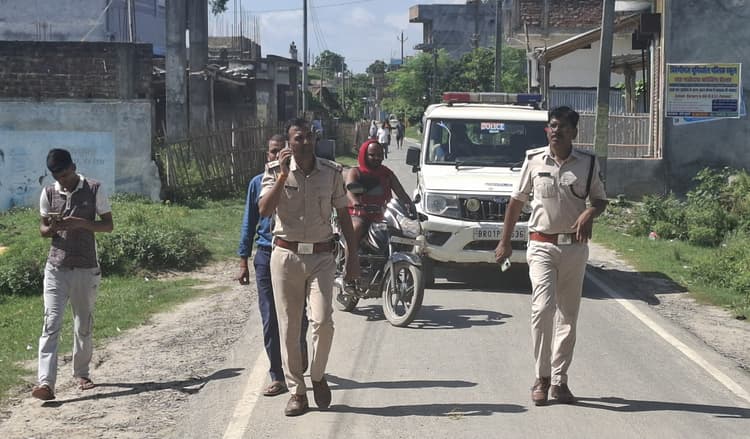 दिनदहाड़े 05 लाख से अधिक की लूट, माइक्रोफाइनेंस कंपनी के मैनेजर को बनाया निशाना