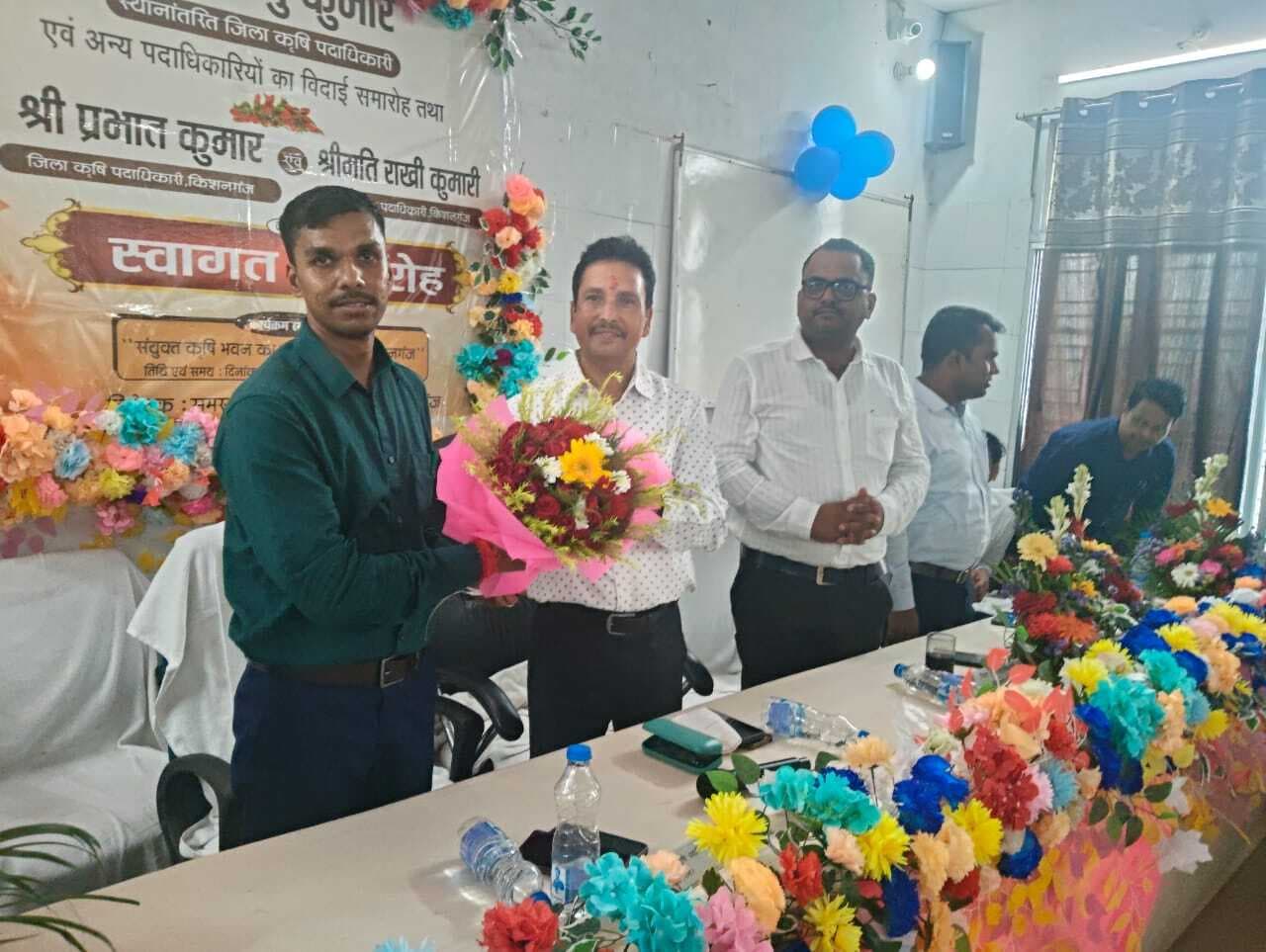 स्थानांतरित अधिकारियों को दी विदाई, नये अधिकारियों का किया स्वागत