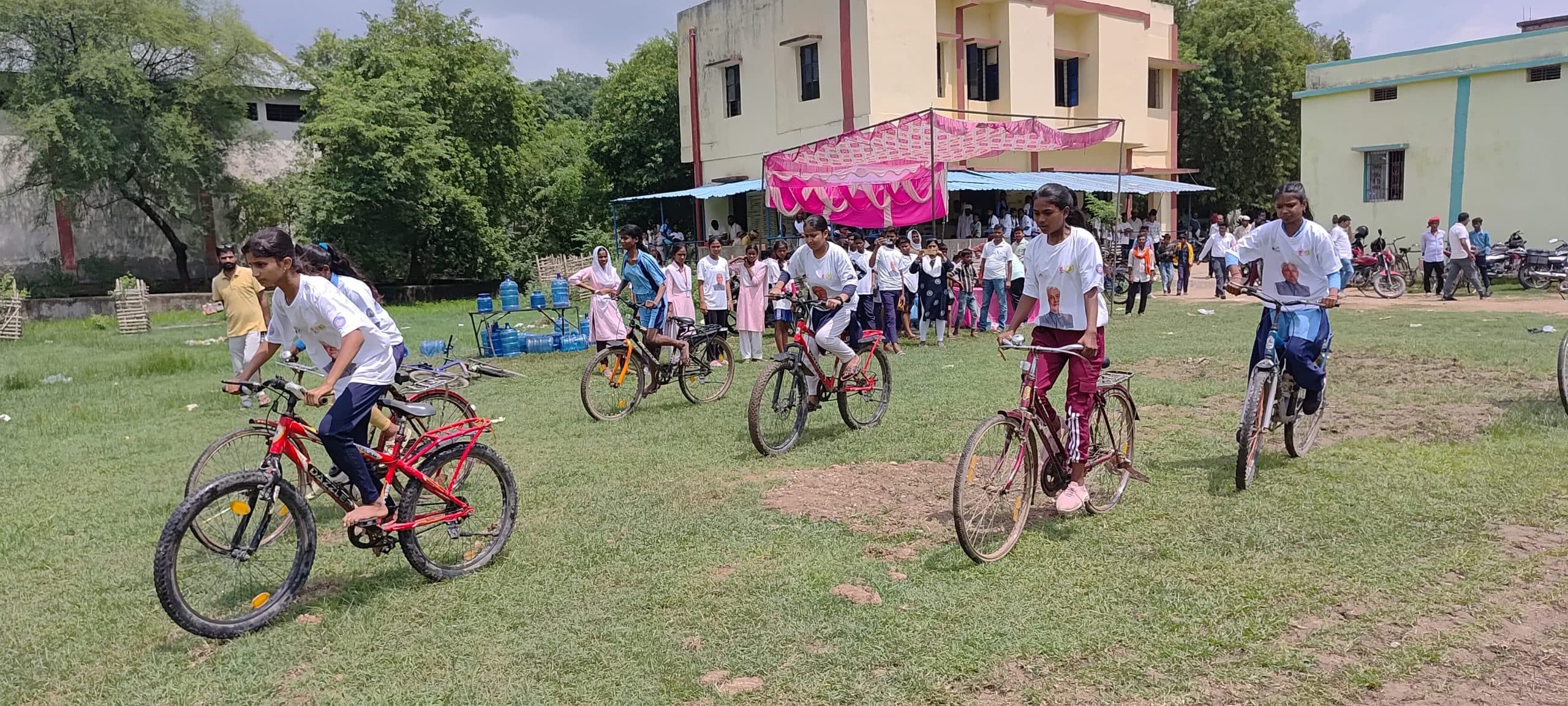 साइकिलिंग में बढ़ौना से पूजा व मनोज और रुपिन से अंशिका व विशाल ने मारी बाजी