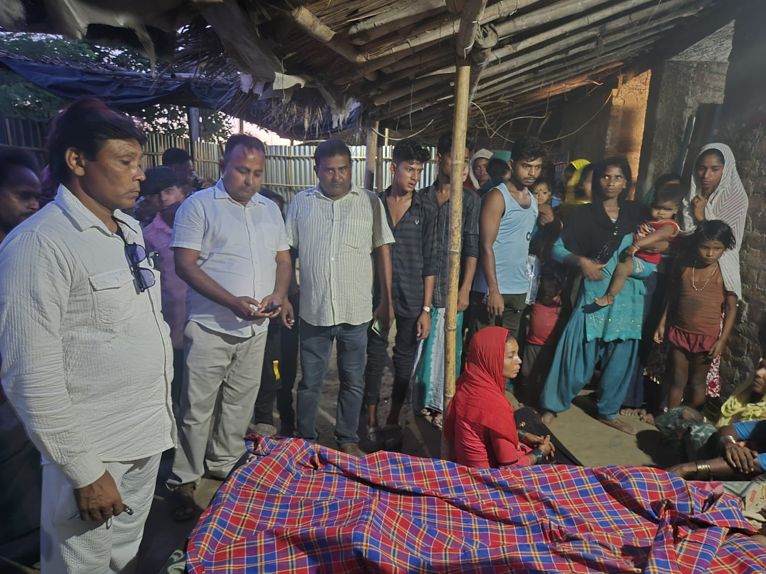 बरंडी नदी के चपरेला मिल्की घाट में डूबने से किशोर-किशोरी की मौत, गांव में पसरा मातम