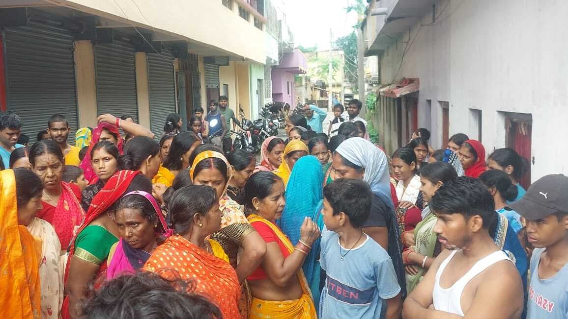 Giridih News :घर से गायब छात्र का शव कुएं से बरामद