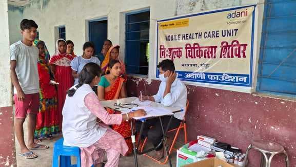 95 ग्रामीणों की हुई स्वास्थ्य जांच, नि:शुल्क दवाएं वितरित