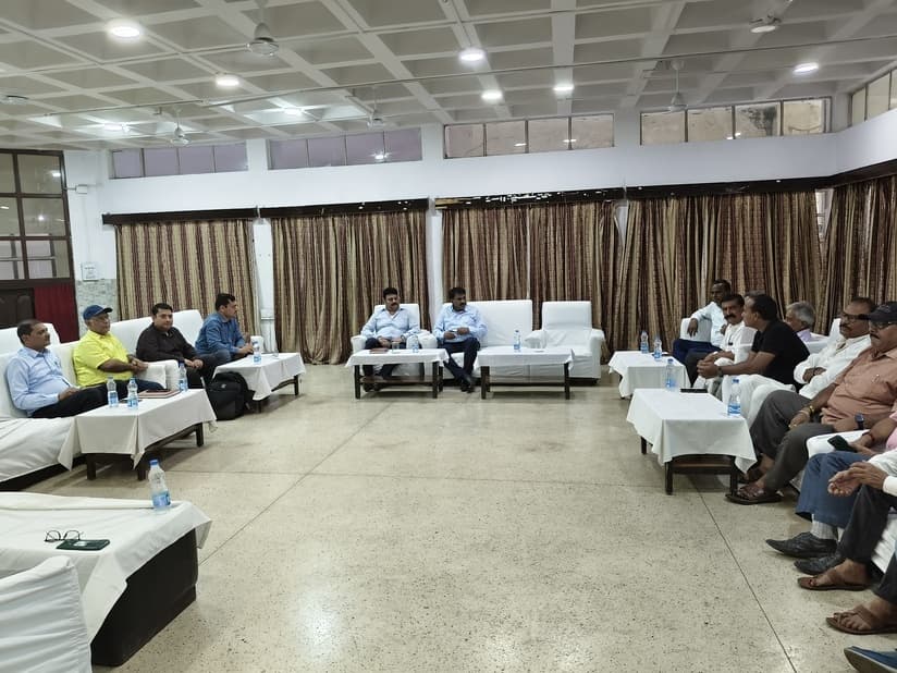 मजदूर विरोधी नीतियों के खिलाफ है हड़ताल : यूनियन