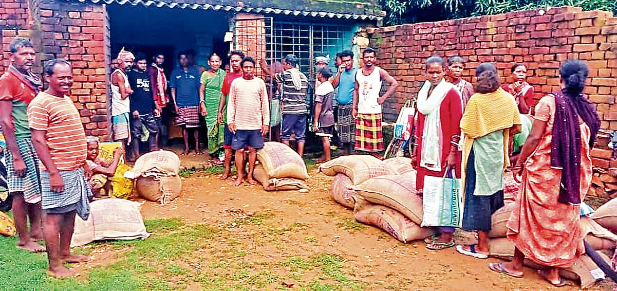 Chaibasa News : 10 तक केवाइसी कराएं, अन्यथा राशन नहीं मिलेगा