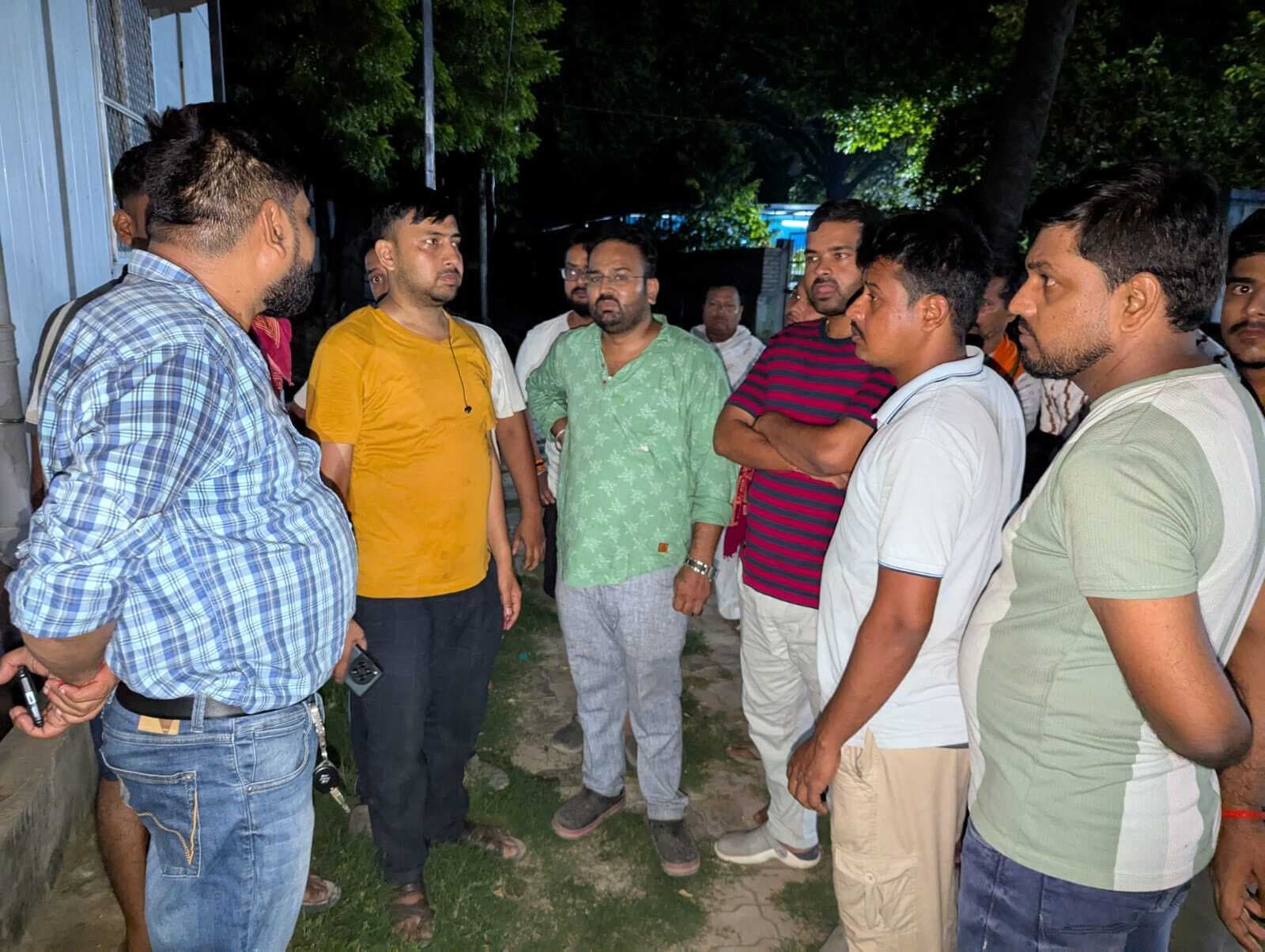 बहन के ससुराल जा रहे युवक की ट्रेन से गिरकर मौत