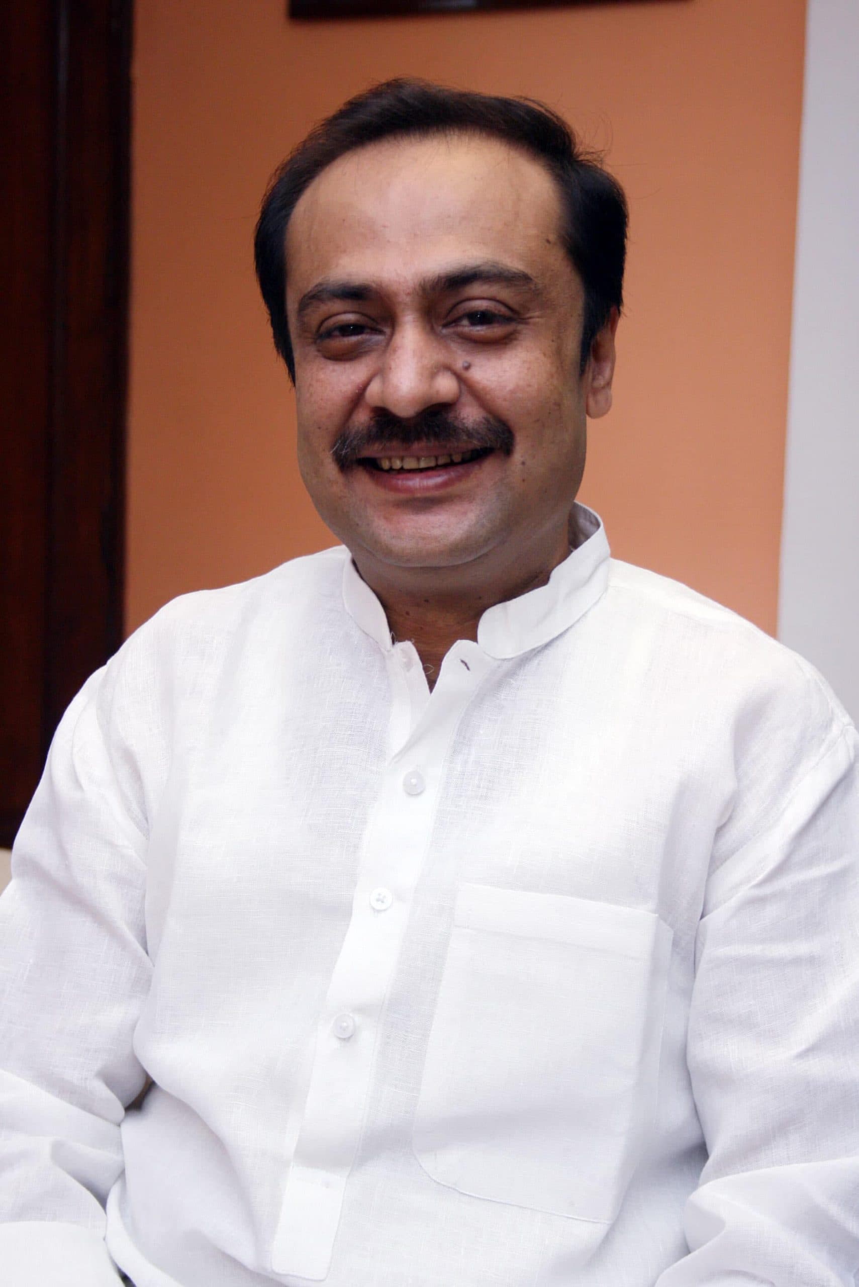 विकसित नवादा केलिए मेरा प्रयास निरंतर जारी रहेगा : विवेक ठाकुर