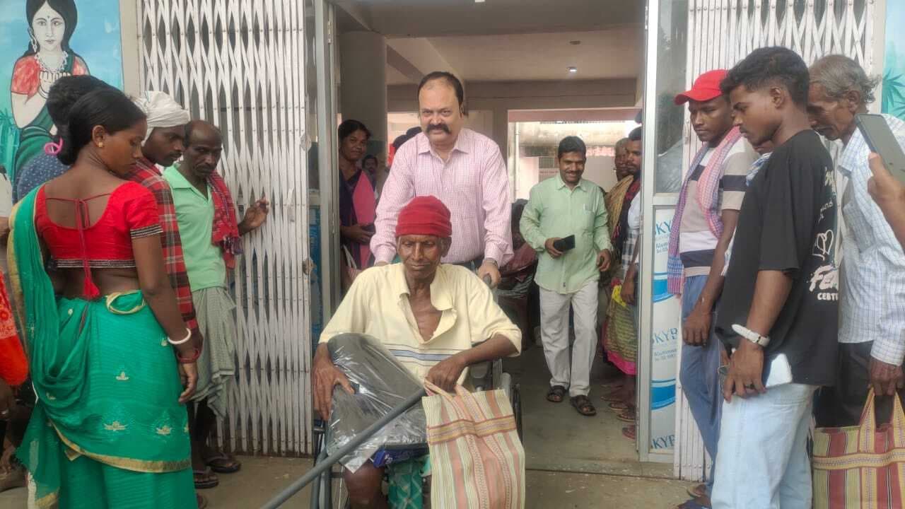 331 दिव्यांगों के बीच सहायक उपकरण वितरित