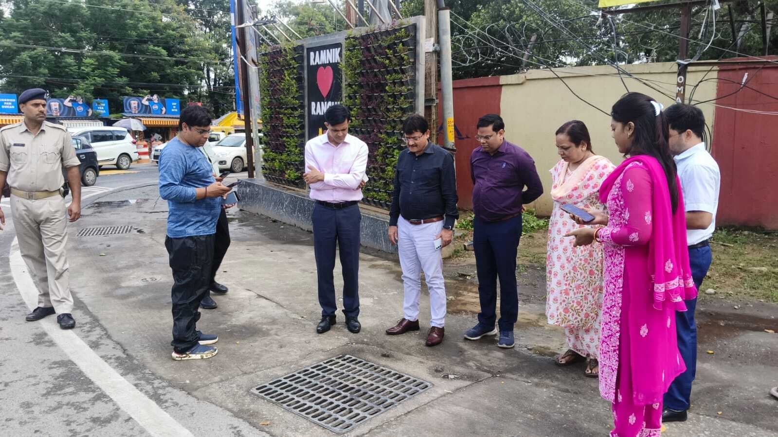 Ranchi news : पूर्वी क्षेत्रीय परिषद की 27वीं बैठक की तैयारी को लेकर निगम प्रशासक ने किया निरीक्षण