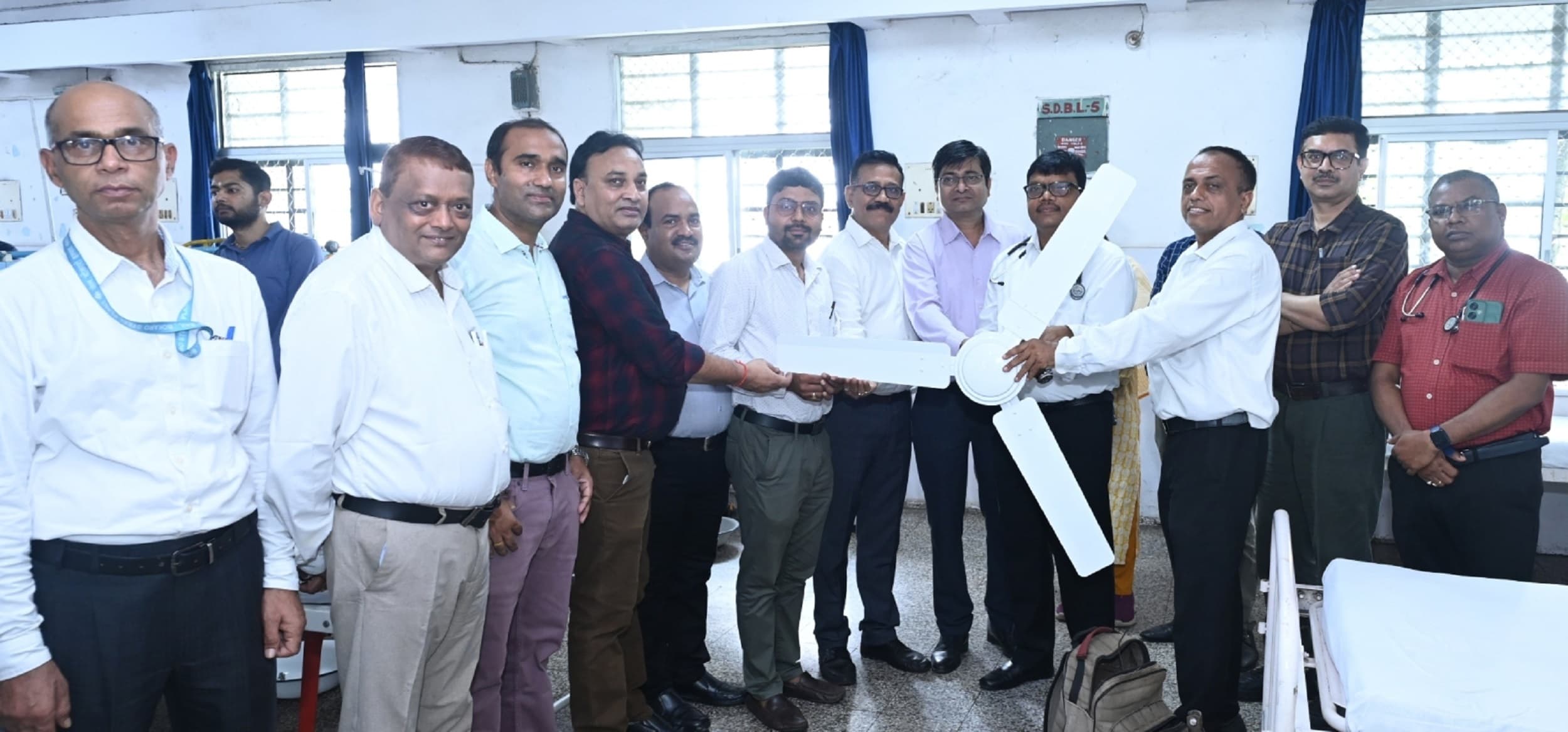 Bokaro News : बीएसएल टाउनशिप में 10,000 पारंपरिक सीलिंग फैन को बीएलडीसी फैन से बदलने की हुई शुरुआत