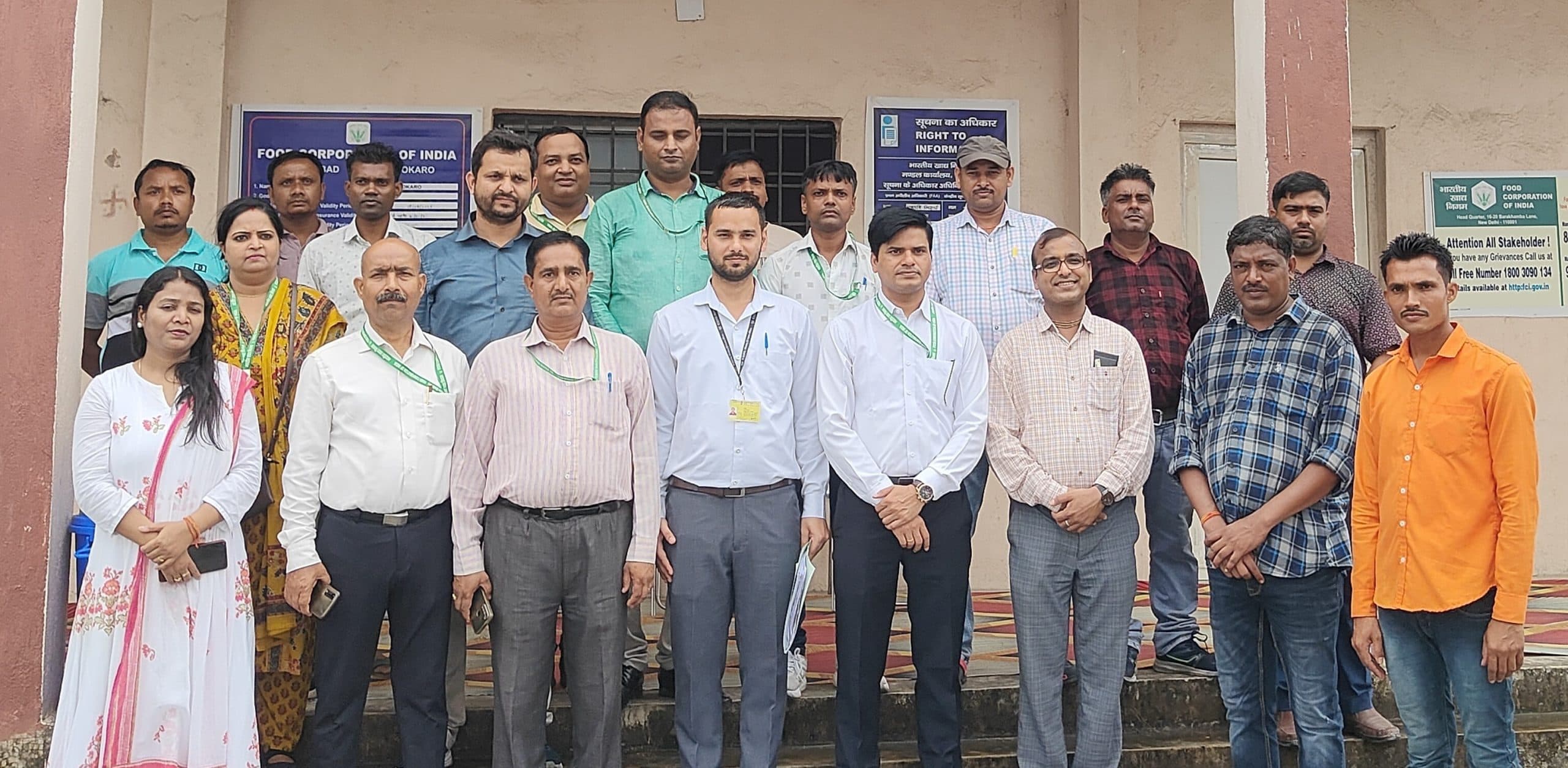 Bokaro News : केंद्रीय टीम ने किया एफसीआइ पेग काशीझरीया गोदाम का निरीक्षण