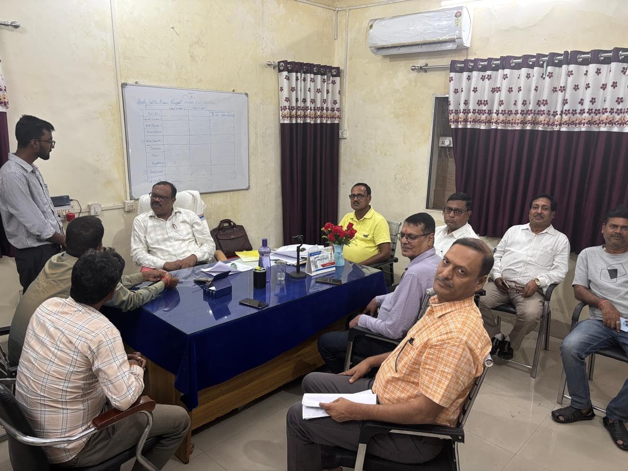 Giridih News :स्मार्ट मीटर लगाने पर हुई मंत्रणा