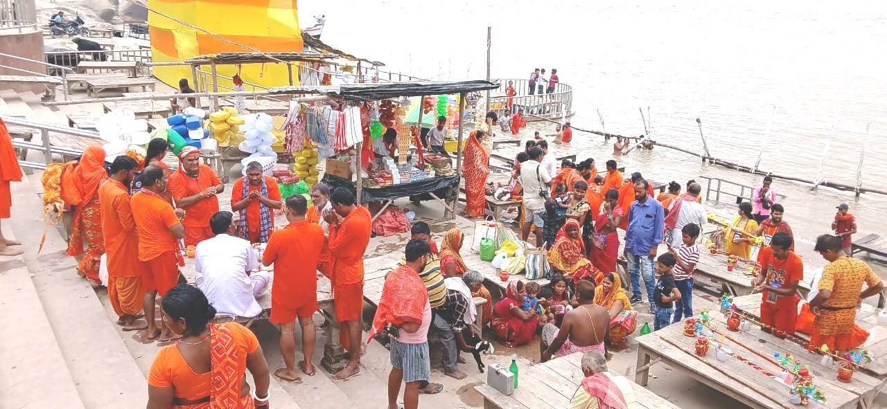 Bhagalpur news गूंजने लगे बोल बम के गूंज, जल उठाने लगे कांवरिये