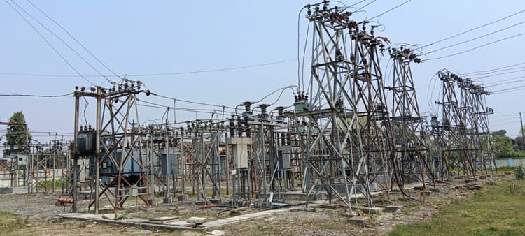 Bettiah : 33 केवी में खराबी से छह घंटे बाधित रही बिजली, परेशान रहे उपभोक्ता