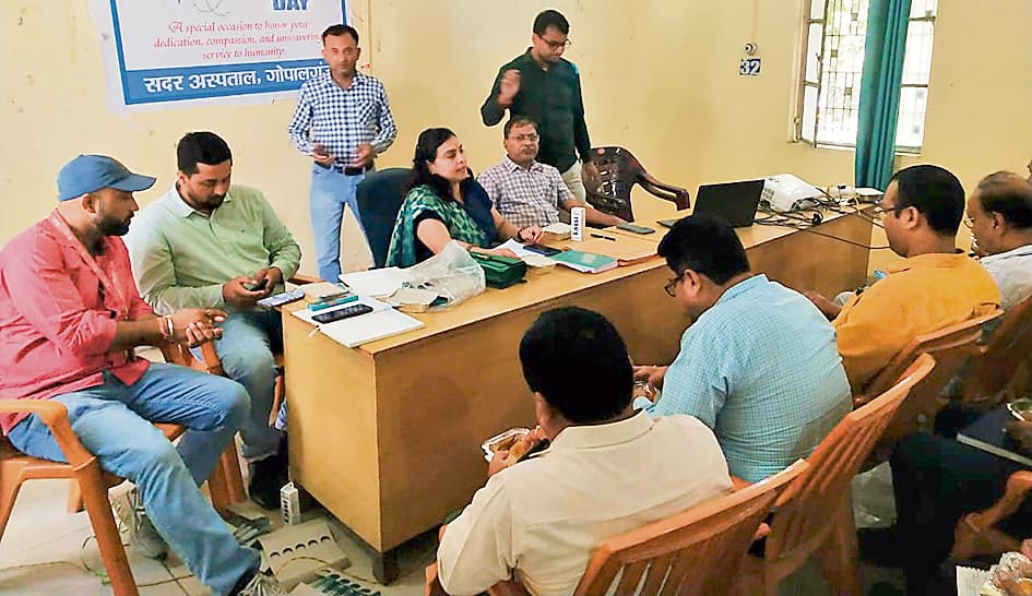 Gopalganj News : डायरिया नियंत्रण अभियान को लेकर स्वास्थ्यकर्मियों का क्षमता वर्धन