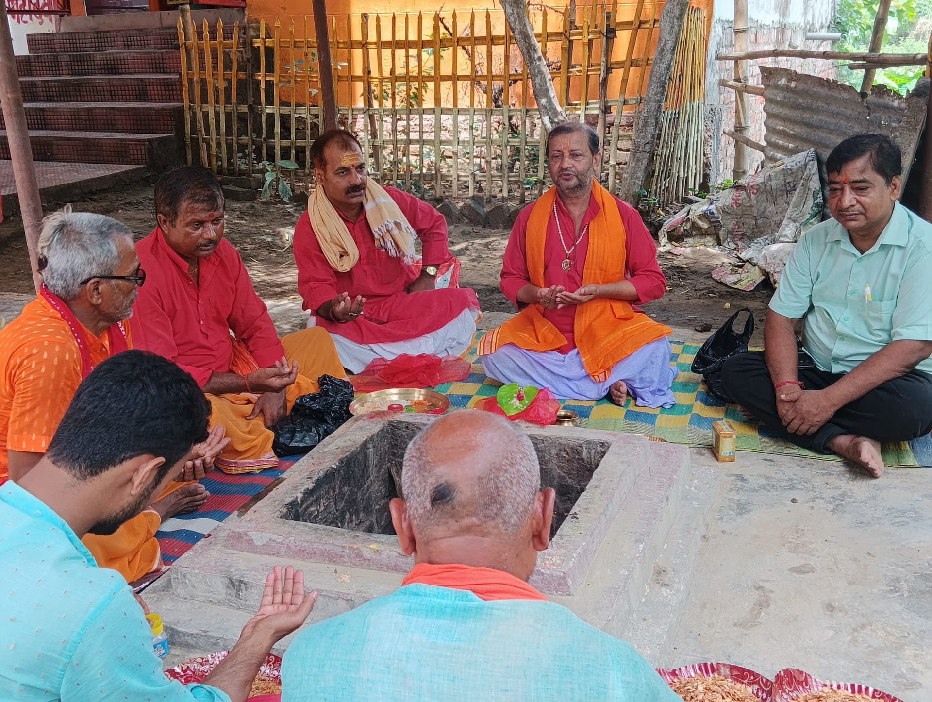 Motihari: पेयजल संकट के निजात के लिए हुआ हवन पूजन