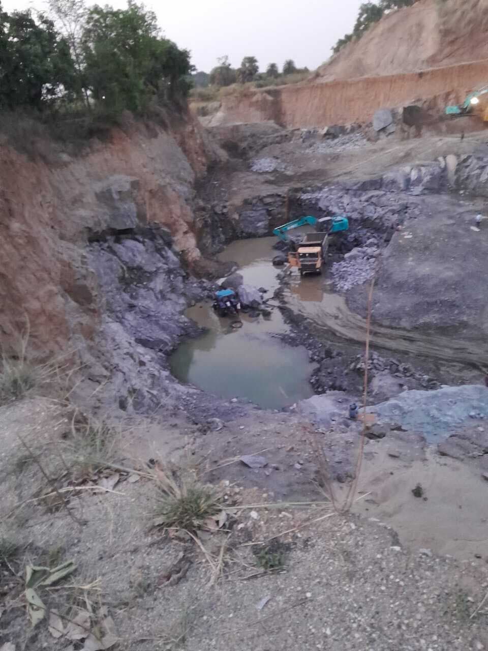 चितरा: एस्कॉर्ट वाहन पर पथराव को लेकर 500-600 अज्ञात पर प्राथमिकी दर्ज