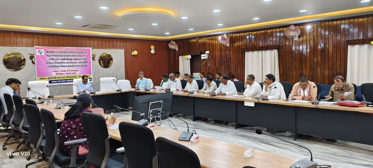 kaimur News : चैनपुर में 71, मोहनिया में 57, रामगढ़ में 52 व भभुआ विधानसभा में बनाये गये 42 नये मतदान केंद्र