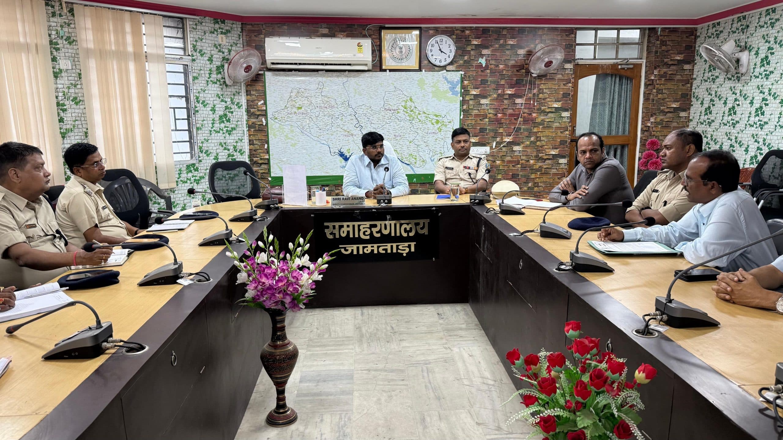 अनफिट वाहनों से कोयला ढुलाई की नहीं दी जायेगी अनुमति : डीसी