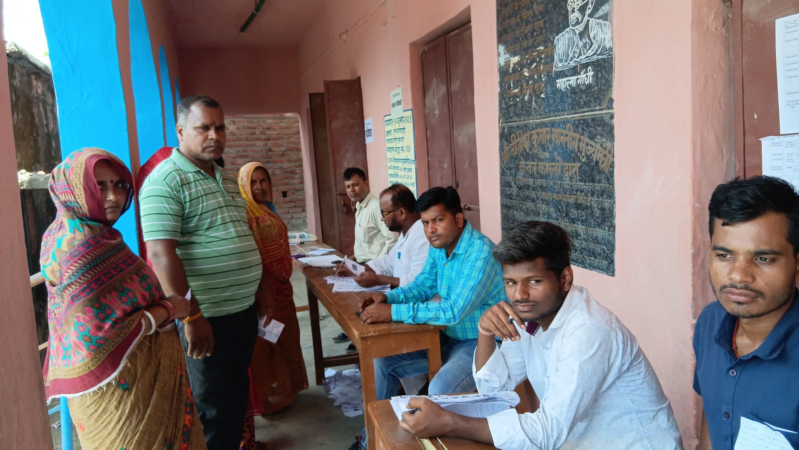 Madhubani News : गौड़ अंधरा वार्ड 6 में शांतिपूर्ण हुआ मतदान