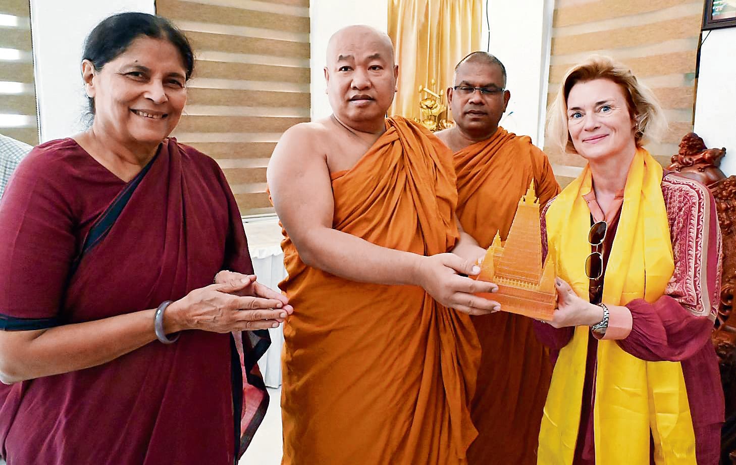 Gaya News : नॉर्वे की राजदूत ने महाबोधि मंदिर में की पूजा-अर्चना