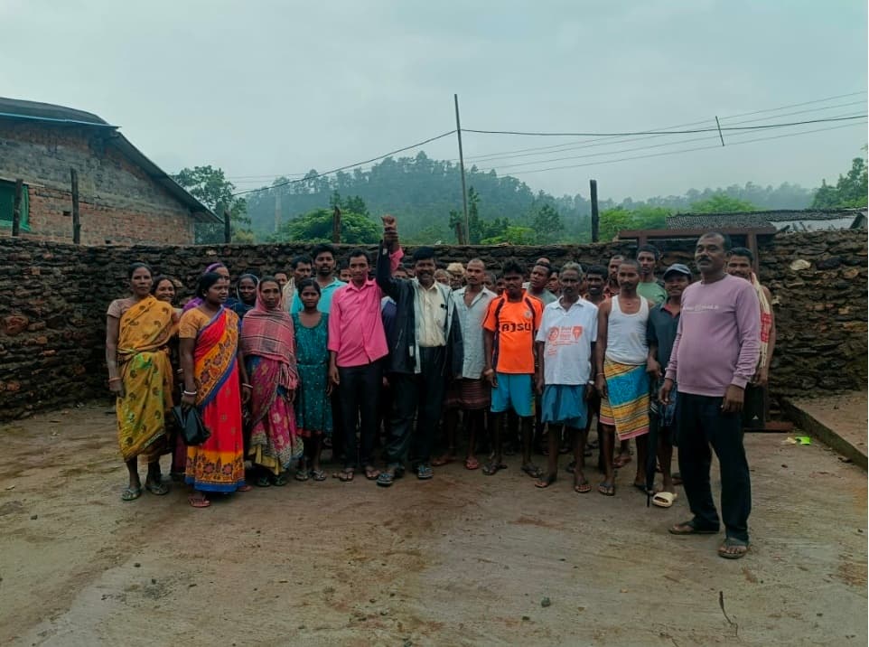 Chaibasa News : गंगदा में पांच जगहों पर डीप बोरिंग  व सोलर जलमीनार की मांग उठी