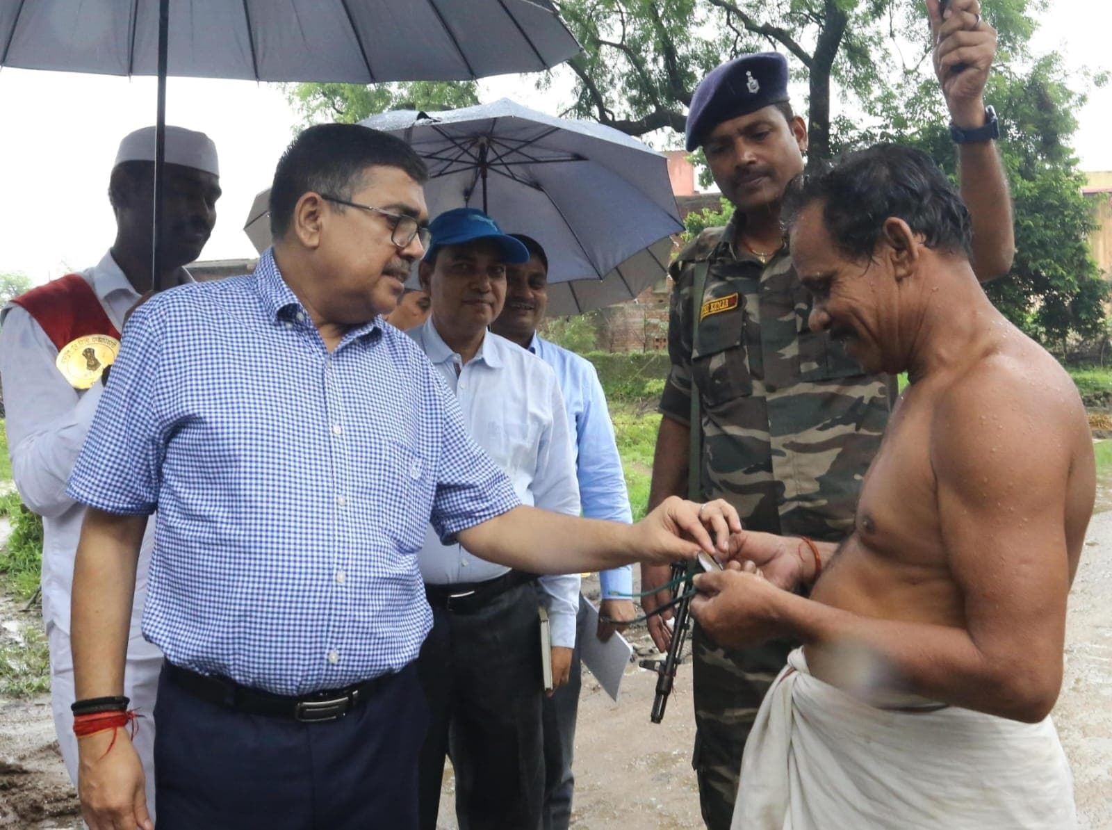 Bokaro News : आधुनिक मॉडल जिला अभिलेखागार बनाने के लिए कार्ययोजना करें तैयार : डीसी