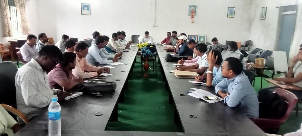 प्रधानमंत्री आवास योजना की प्रगति पर बीडीओ ने दिया जोर