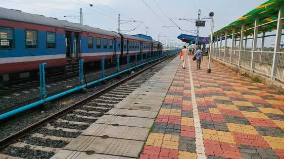 श्रावणी मेले में कांवरियों को बड़ी सौगात, गोड्डा-जसीडीह मेमू स्पेशल ट्रेन का संचालन आज से