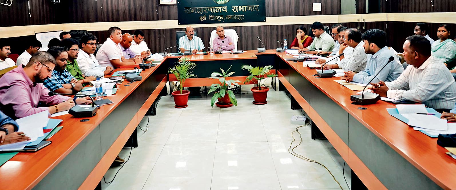 Jamshedpur News : 30 दिनों में करें म्यूटेशन आवेदन का निष्पादन : उपायुक्त