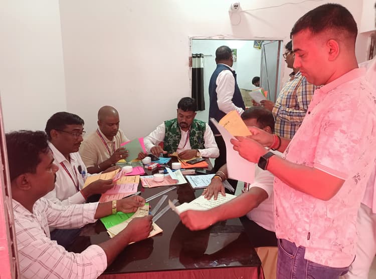 Dhanbad News: झारखंड पुलिस मेंस एसोसिएशन के चुनाव में पड़े 740 वोट