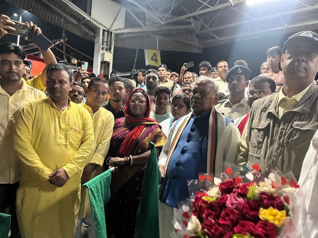 टनकुप्पा में हावड़ा-देहरादून ट्रेन का ठहराव शुरू