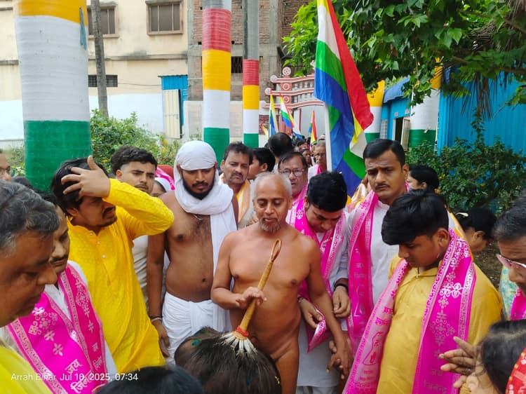 मुनि श्री108 विशल्य सागर महाराज ससंघ पहुंचे आरा, हुई भव्य आगवानी