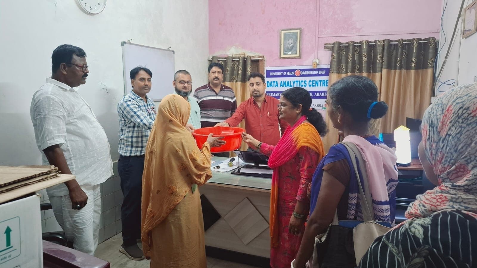 फाइलेरिया मरीजों के बीच एमएमडीपी किट वितरित