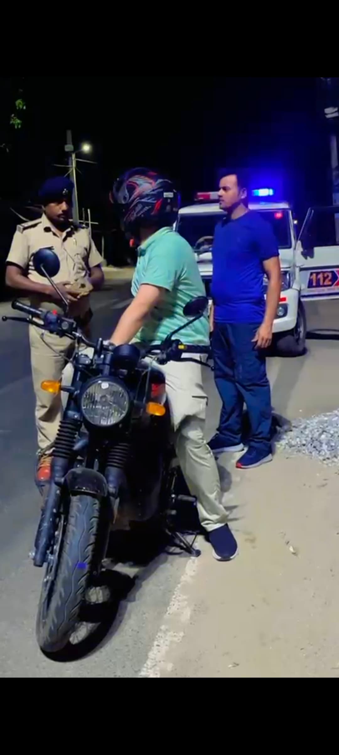 एसपी ने आधी रात को शहर की सुरक्षा का लिया जायजा