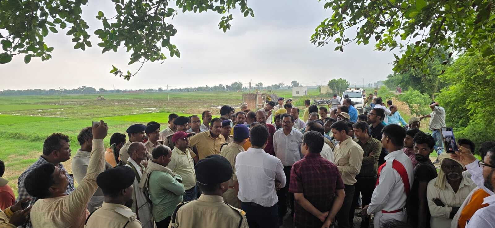 एक्सप्रेसवे निर्माण में विधि-व्यवस्था भंग करने वाले किसानों पर होगी कार्रवाई