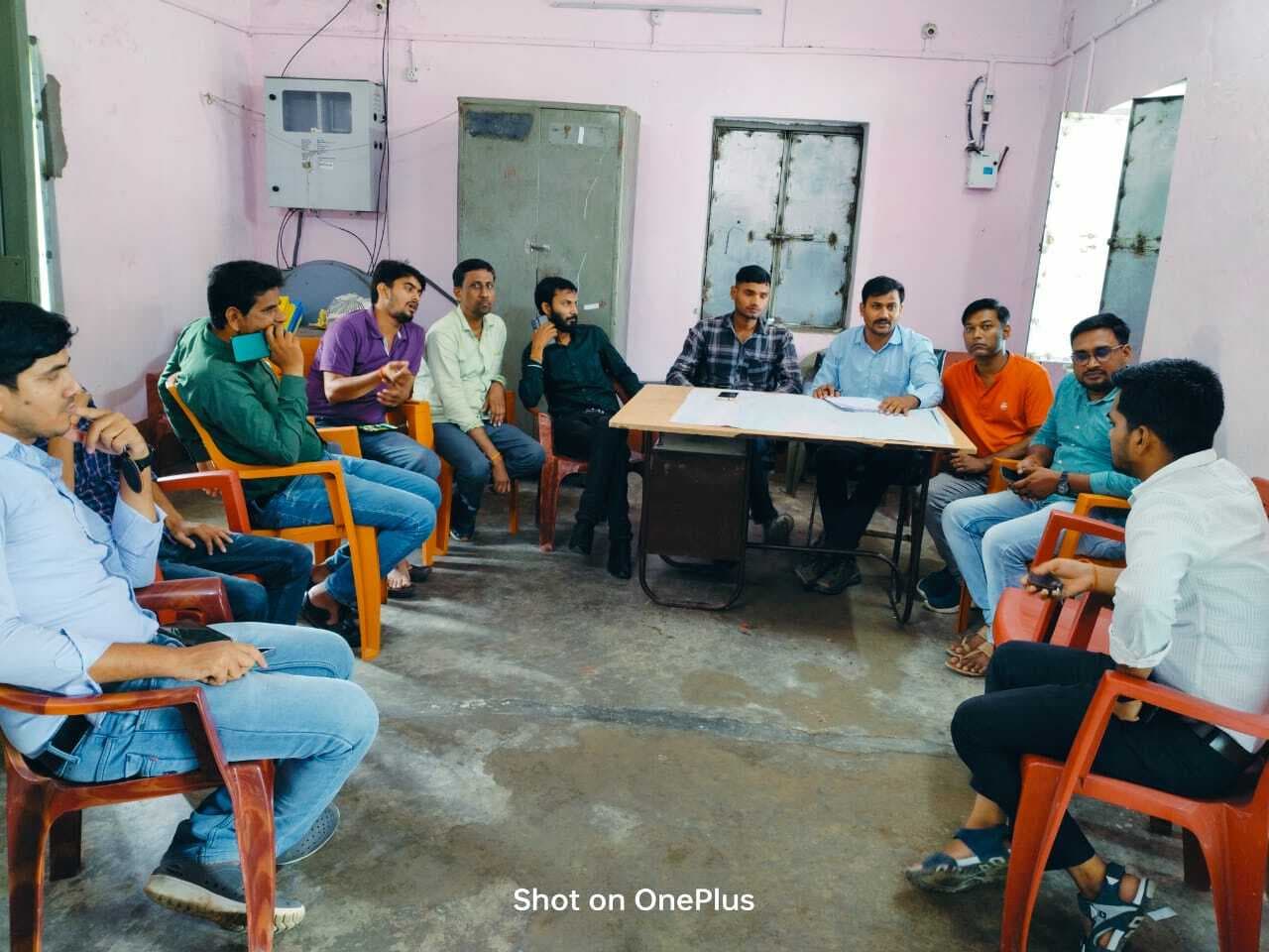 सरकार मांगें पूरी नहीं करेगी तो हड़ताल पर जायेंगे डाटा एंट्री ऑपरेटर