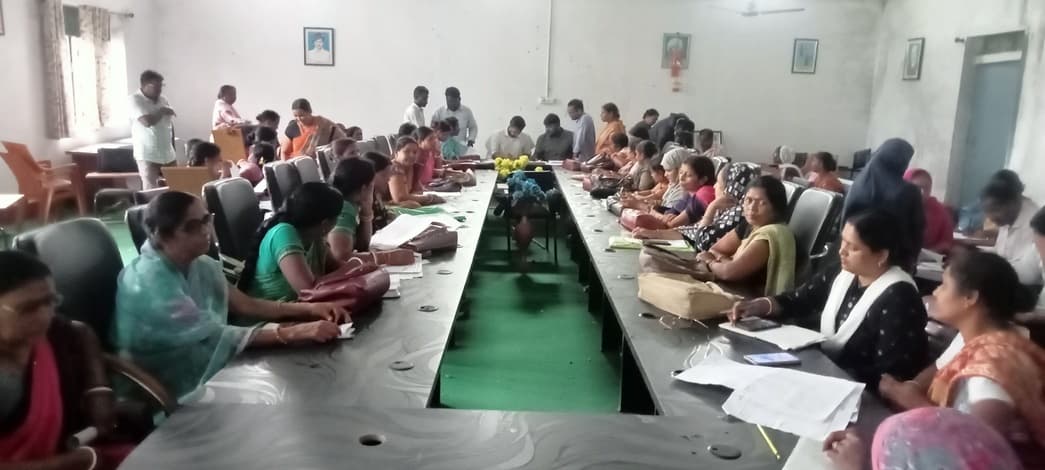 दो दिनों के भीतर नजरी नक्शा प्रखंड कार्यालय को सौंपने का निर्देश