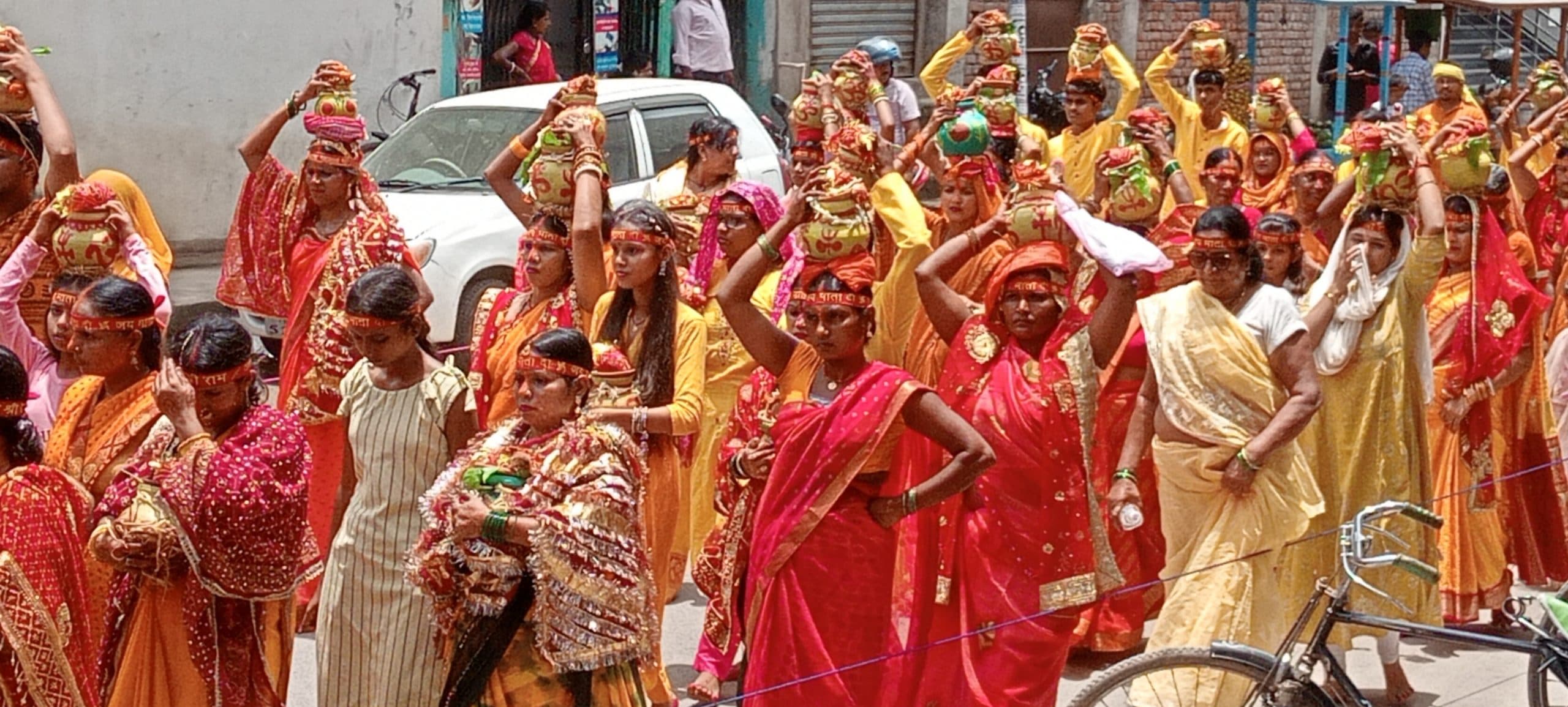 कलशयात्रा के साथ शुरू हुआ शिव परिवार प्राणप्रतिष्ठा अनुष्ठान