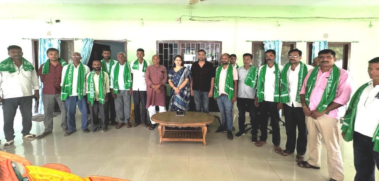 समस्याओं के समाधान की दिशा में सक्रियता से करें कार्य