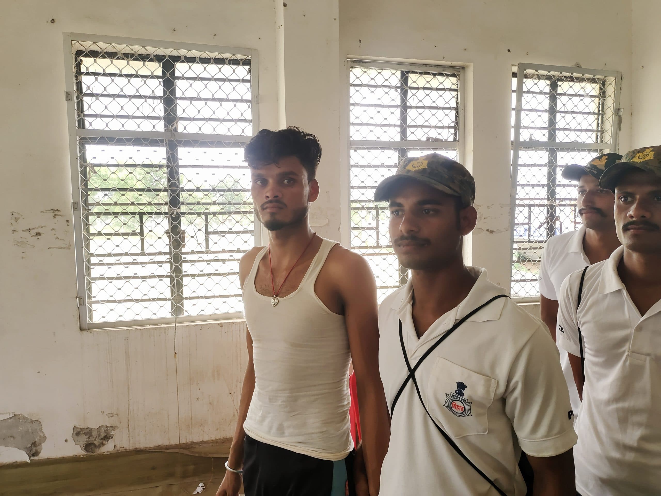 गृह रक्षकों की शारीरिक दक्षता परीक्षा के दौरान एक फर्जी अभ्यर्थी धराया