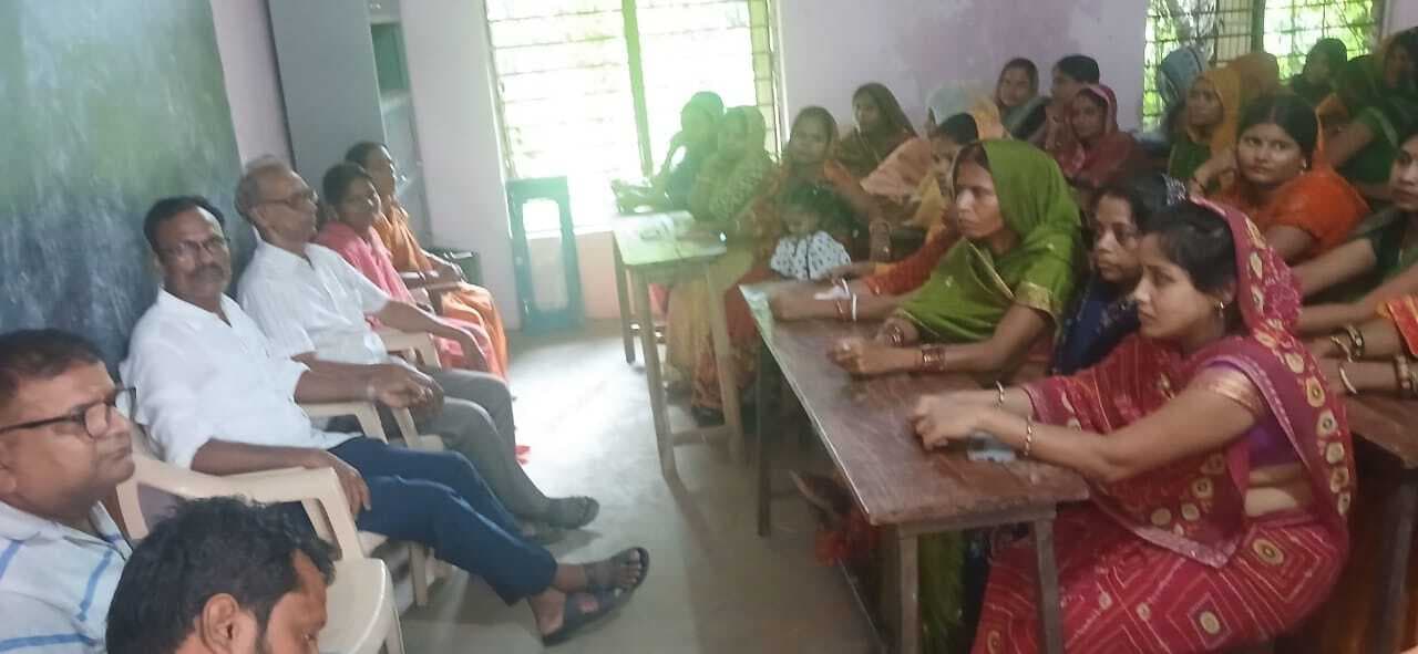 रामजी दास मवि में वार्षिक शिक्षा समिति का चुनाव संपन्न, ममता कुमारी बनी सचिव