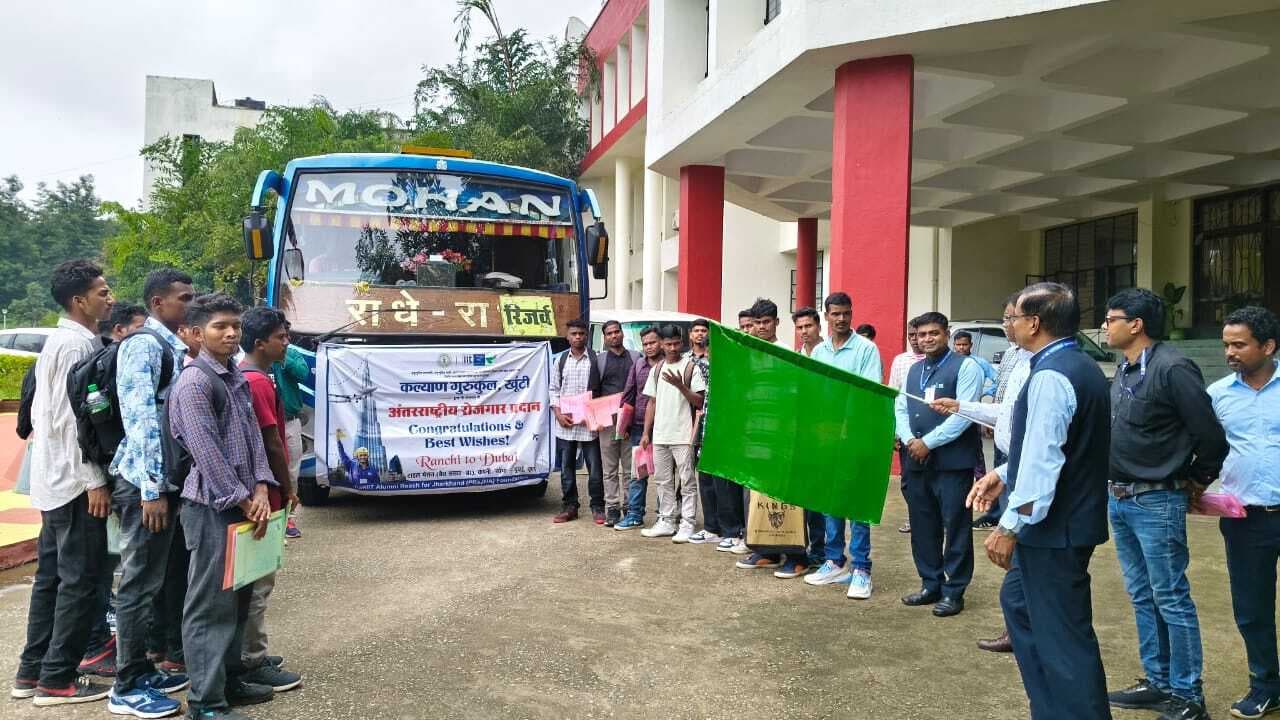 29 युवाओं को दुबई में मिली नौकरी