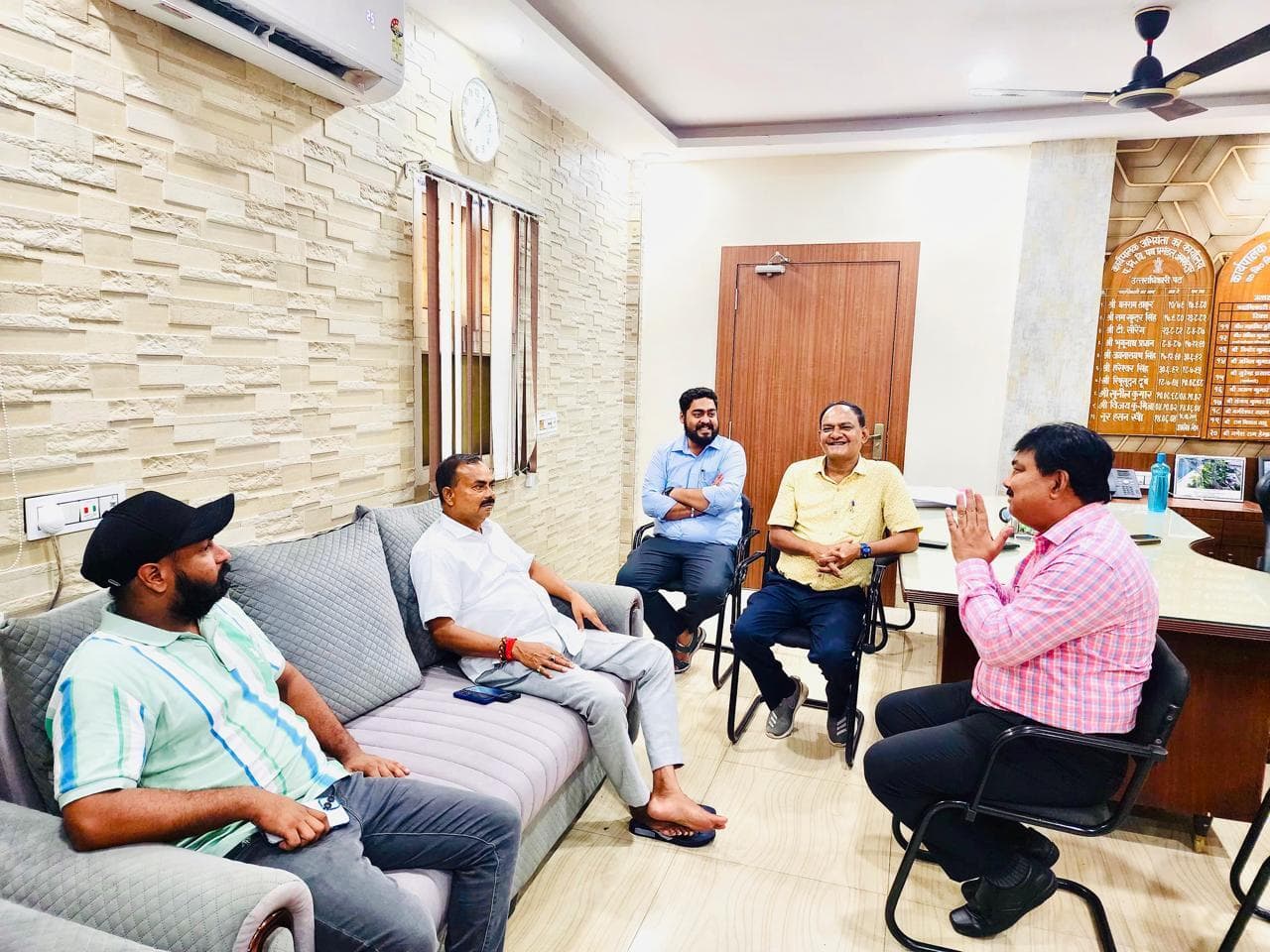 Jamshedpur News : सड़क निर्माण कार्य में तेजी लायें अधिकारी : मंगल कालिंदी