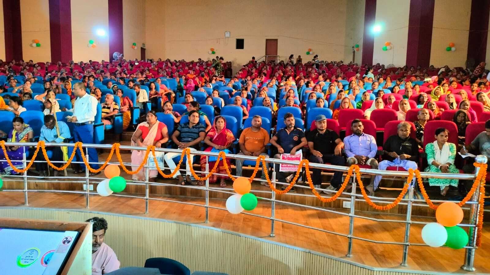 बढ़ी हुई पेंशन राशि के हकदार हैं बुजुर्ग, विधवा व दिव्यांगजन : प्रभारी मंत्री