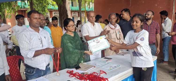 परैया प्रखंड के छात्रों ने मशाल प्रतियोगिता में किया उत्कृष्ट प्रदर्शन