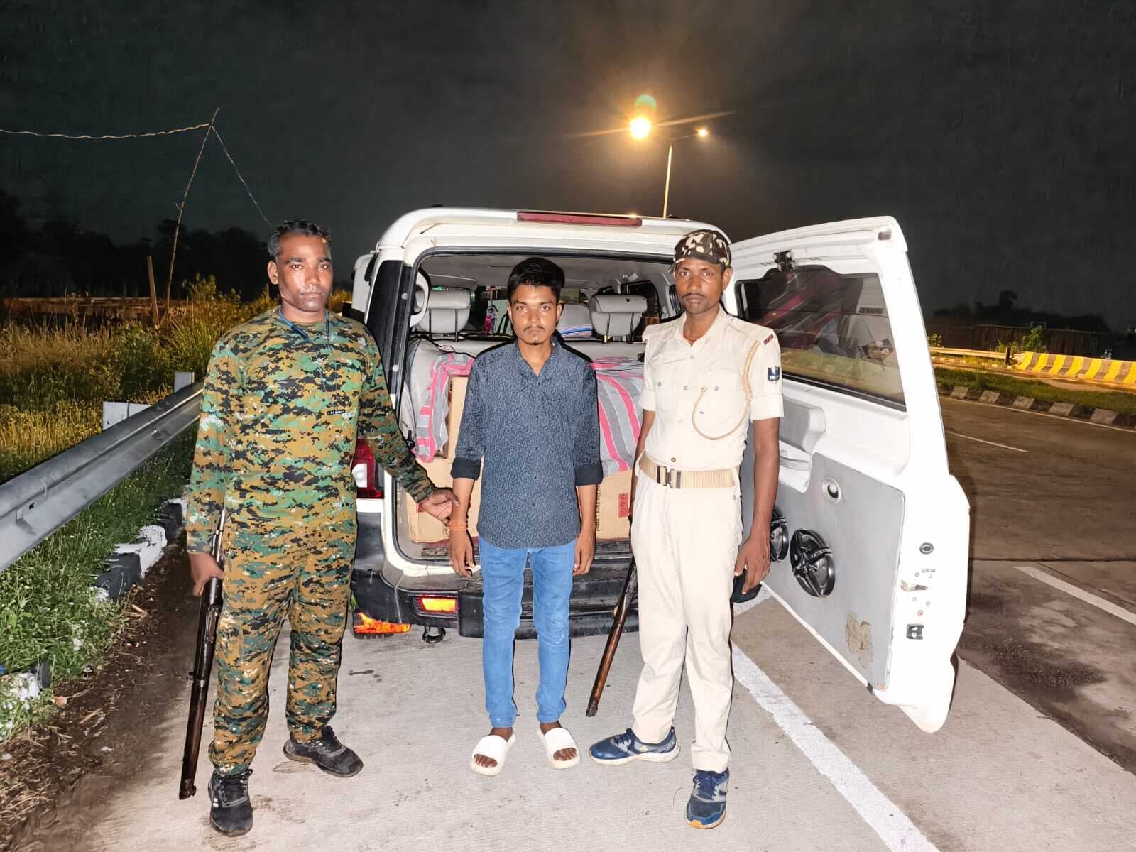 स्कॉर्पियो से 432 लीटर विदेशी शराब बरामद, एक तस्कर गिरफ्तार