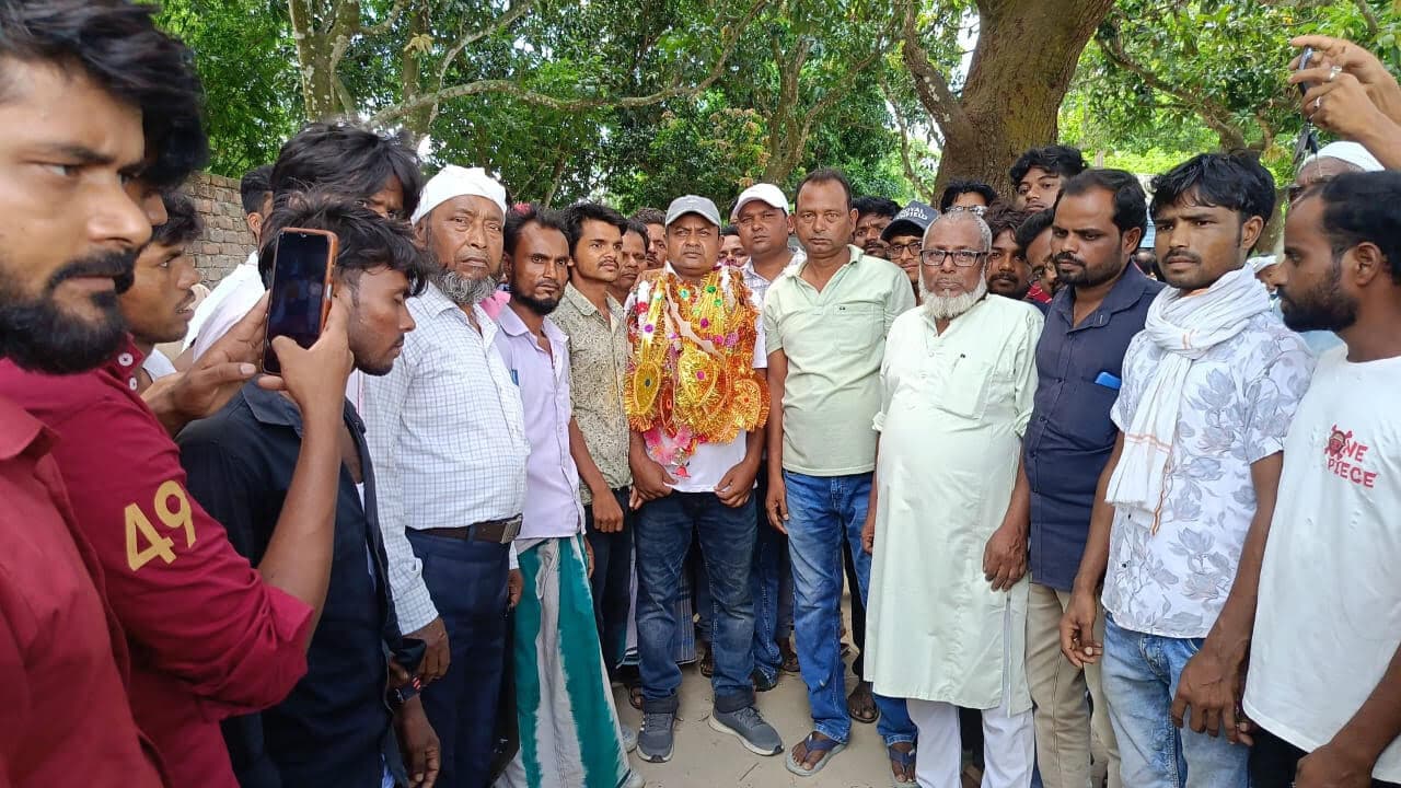 बेगना पंचायत में एजाज हसन 2567 मत पाकर विजयी