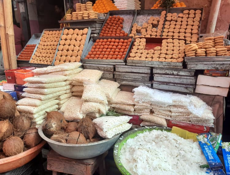 श्रावणी महोत्सव में प्रसाद के लिए लगेंगे 200 से अधिक दुकानें