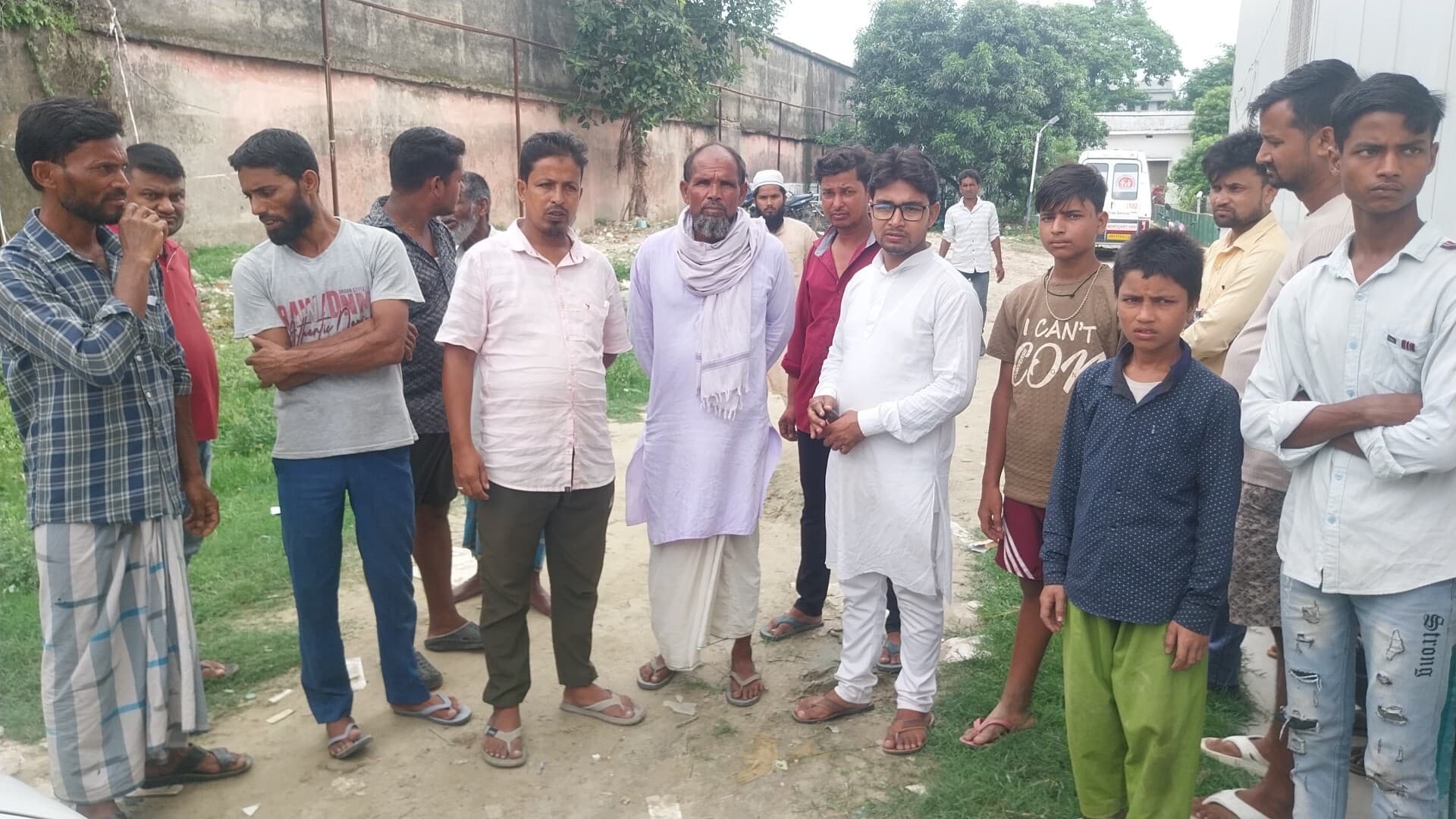 वाहन के धक्के से मजदूर की मौत