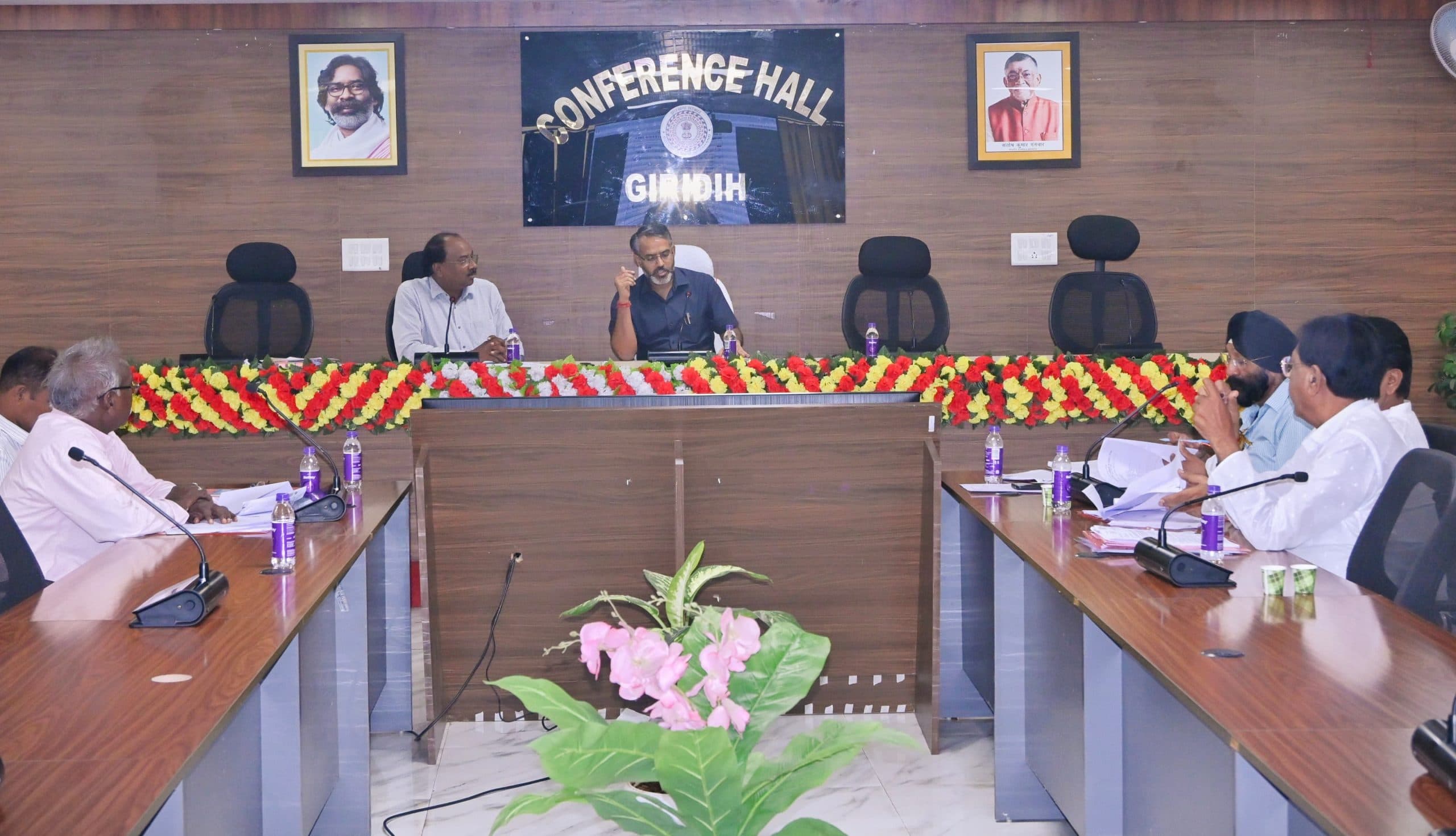 Giridih News :मतदाताओं को नजदीकी मतदान केंद्रों से किया जायेगा सूचीबद्ध